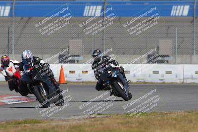 media/Nov-26-2022-Fastrack Riders (Sat) [[b001e85eef]]/Level 2/Session 3 Outside Turn 9/